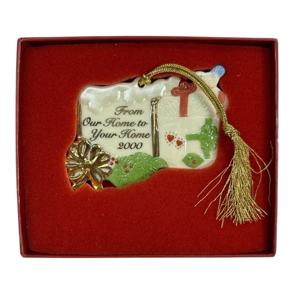 Vintage Lenox "From Our Home To Your Home 2000" Annual Christmas Ornament - Picture 4 of 5